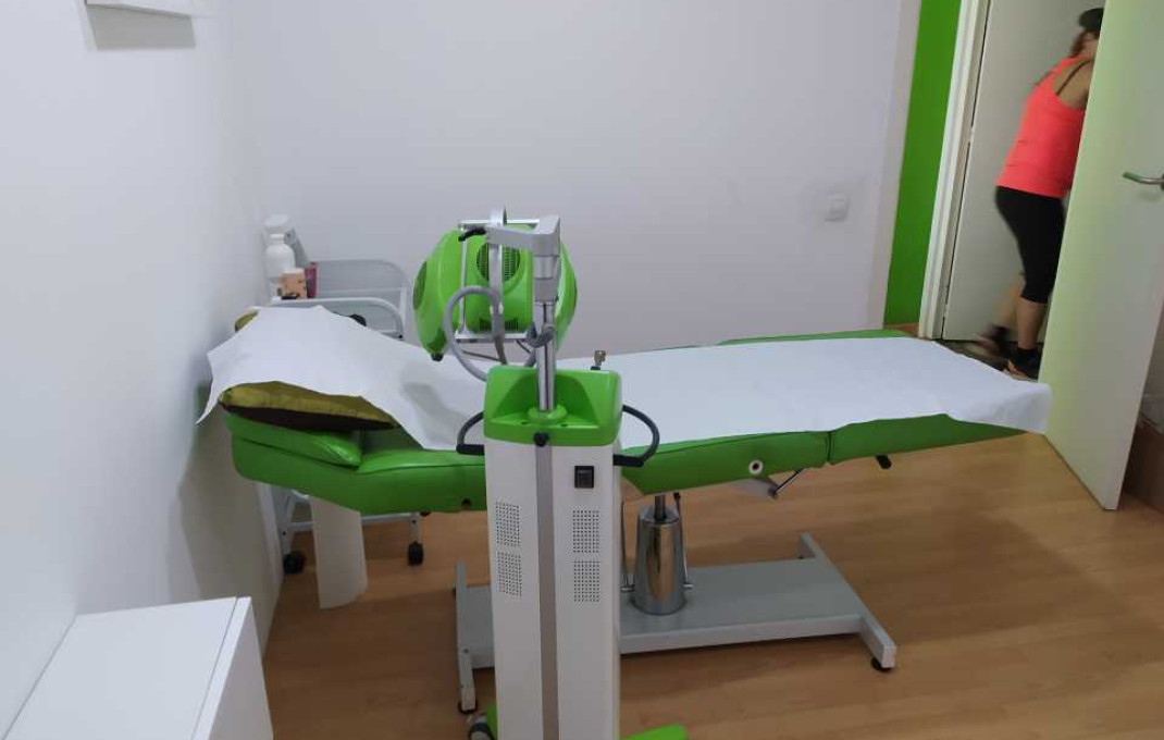 Transfert - Peluquerias y Estetica -
Barcelona - Eixample Izquierdo Alto