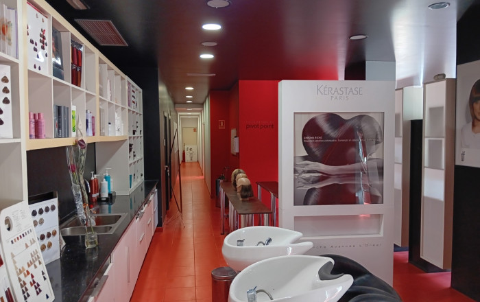 Transfert - Peluquerias y Estetica -
Calella