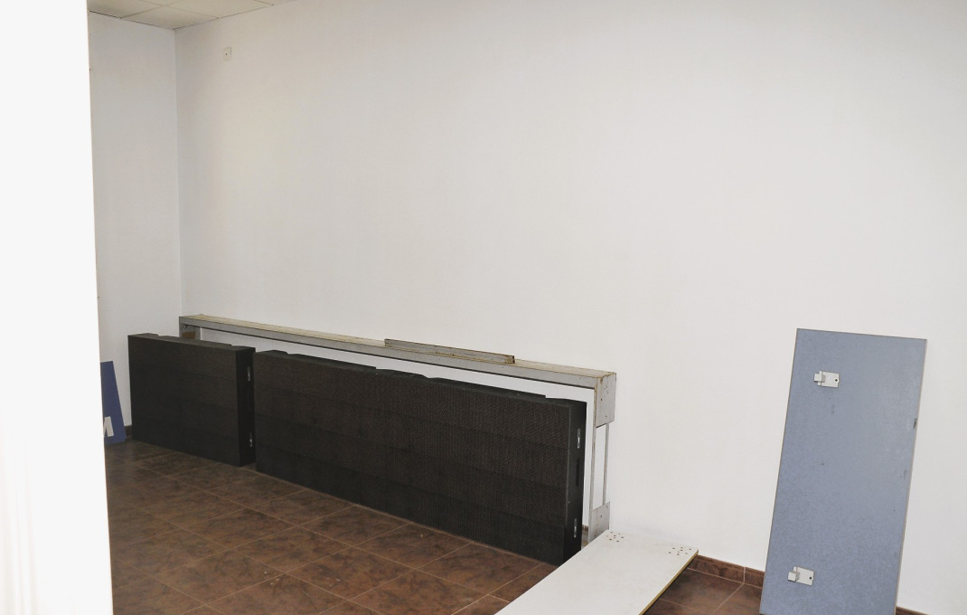 Venta - Local comercial -
Tarragona