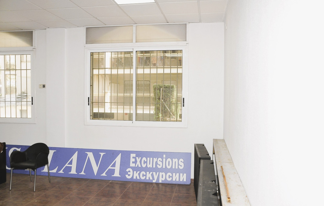 Venta - Local comercial -
Tarragona