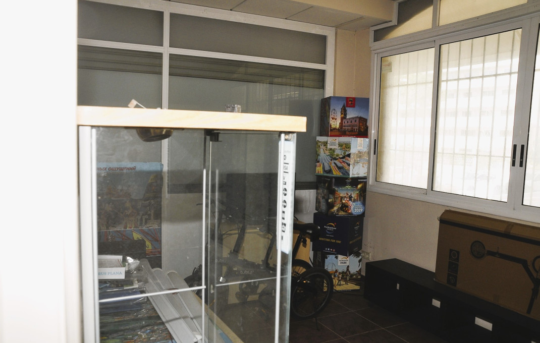 Venta - Local comercial -
Tarragona