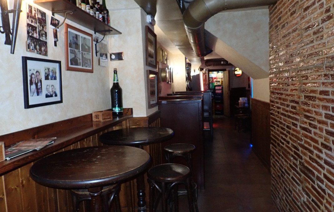 Traspaso - Bar Copas Musical -
Esplugues de Llobregat