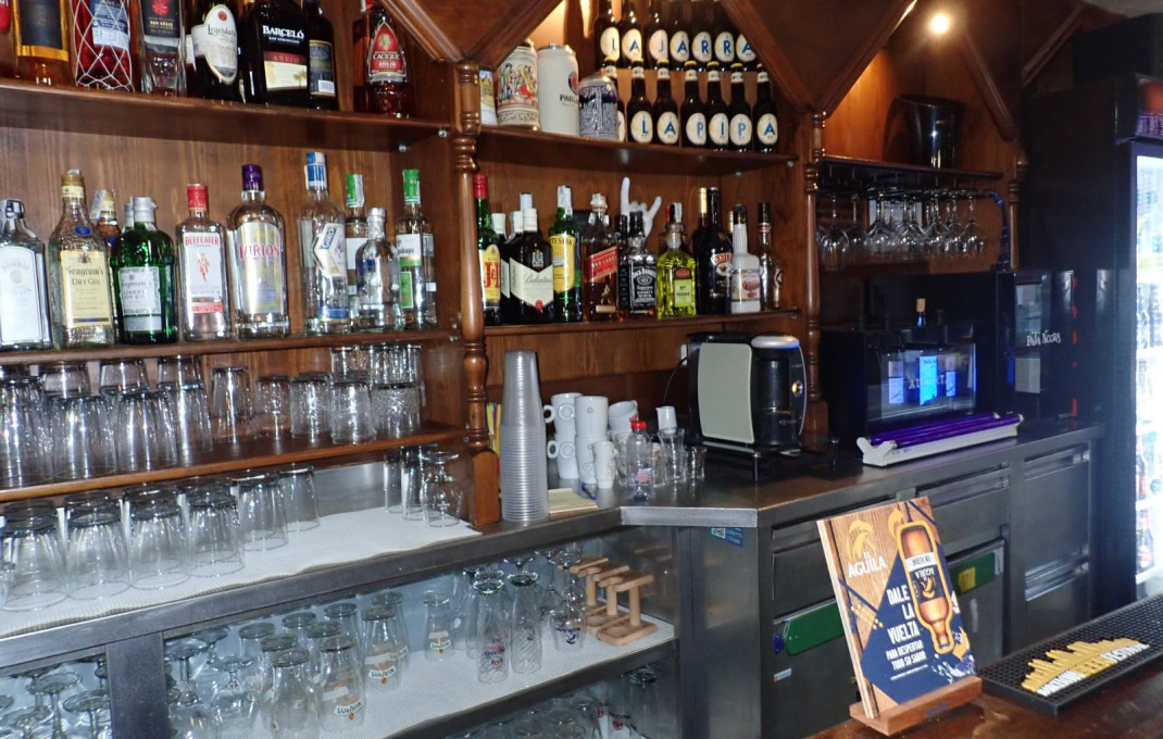 Traspaso - Bar Copas Musical -
Esplugues de Llobregat