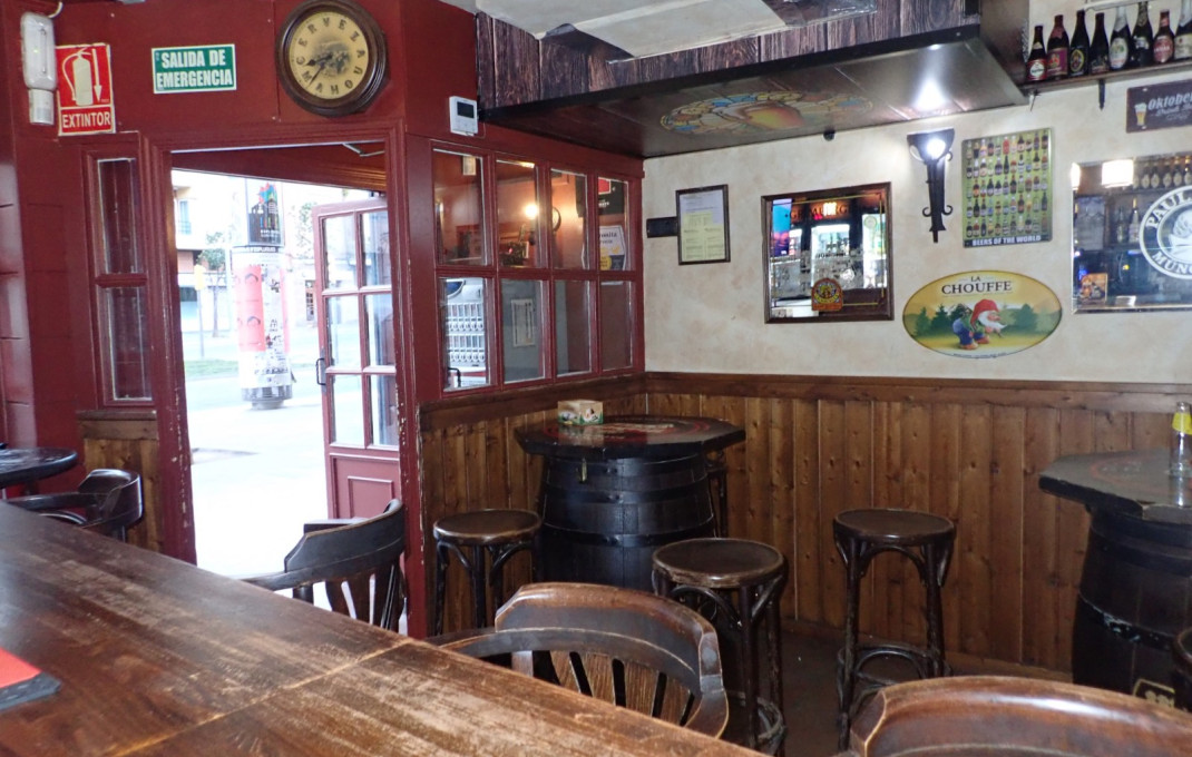 Traspaso - Bar Copas Musical -
Esplugues de Llobregat