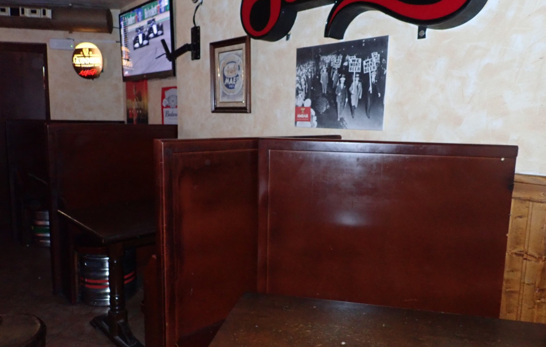 Traspaso - Bar Copas Musical -
Esplugues de Llobregat