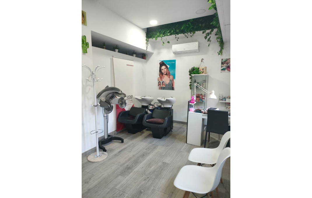 Transfert - Peluquerias y Estetica -
Badalona - Bufalà