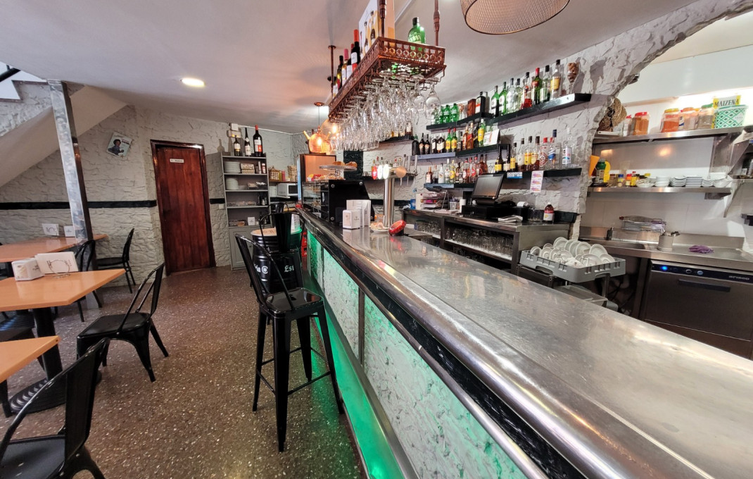Traspaso - Bar Restaurante -
Barcelona - Guinardo
