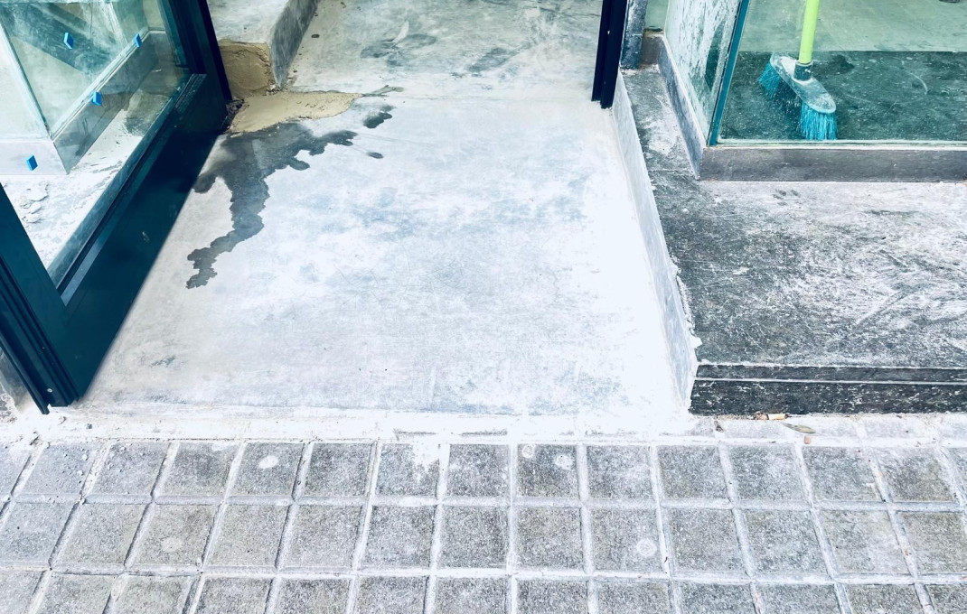 Rental - Local comercial -
Barcelona - Eixample