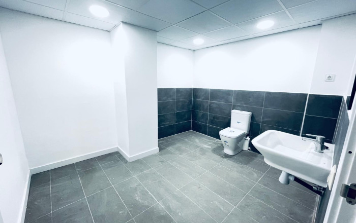 Rental - Local comercial -
Barcelona - Eixample