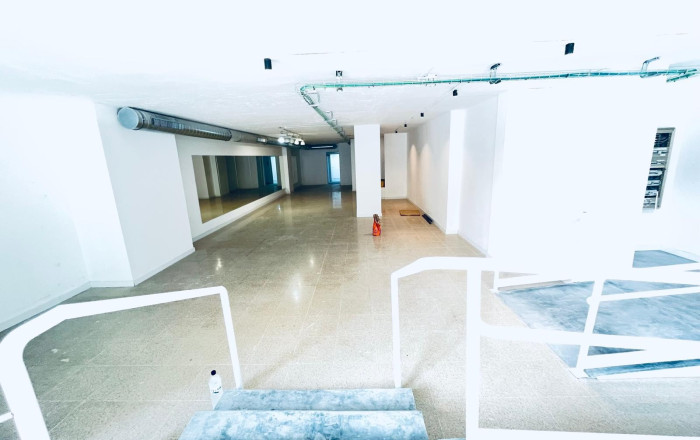 Rental - Local comercial -
Barcelona - Eixample