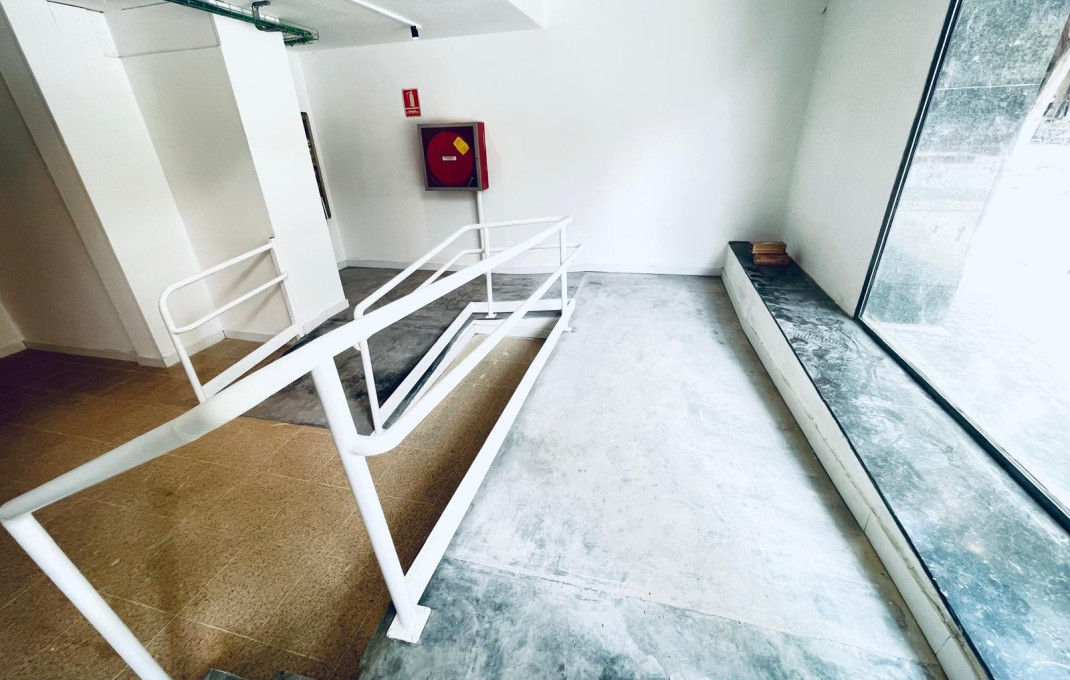 Rental - Local comercial -
Barcelona - Eixample
