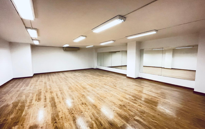 Rental - Local comercial -
Barcelona - Eixample