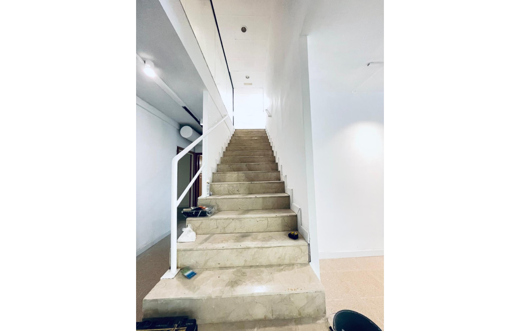 Rental - Local comercial -
Barcelona - Eixample