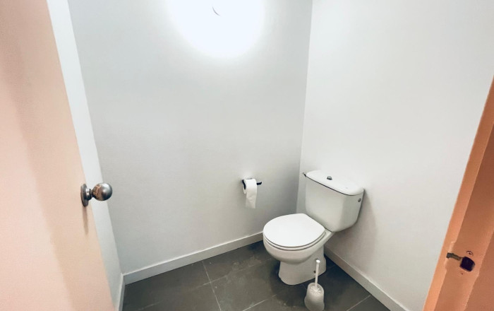 Rental - Local comercial -
Barcelona - Eixample