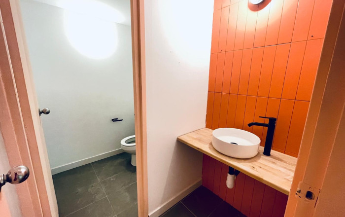 Rental - Local comercial -
Barcelona - Eixample