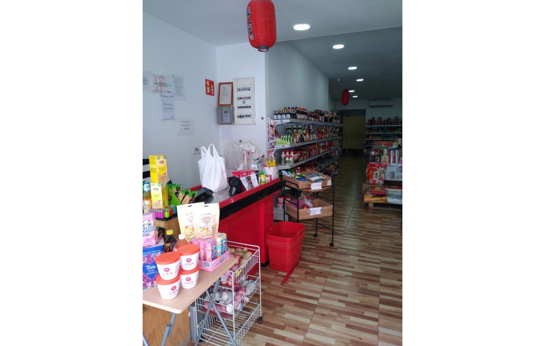 Transfer - Food store -
Barcelona - Gràcia