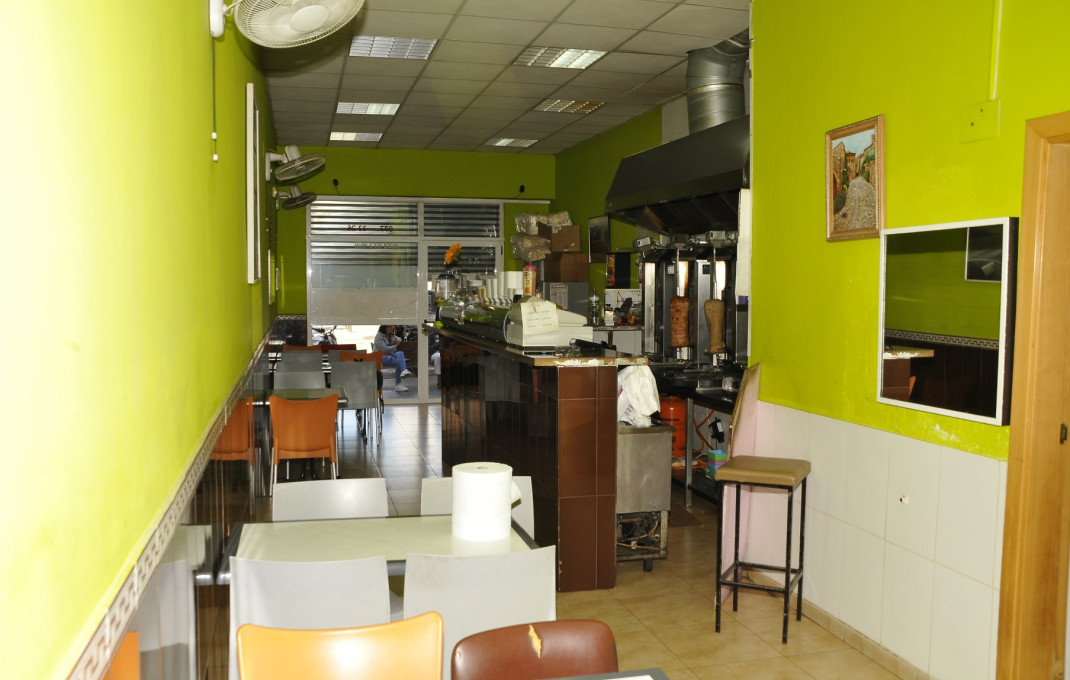 Venta - Local comercial -
Tarragona