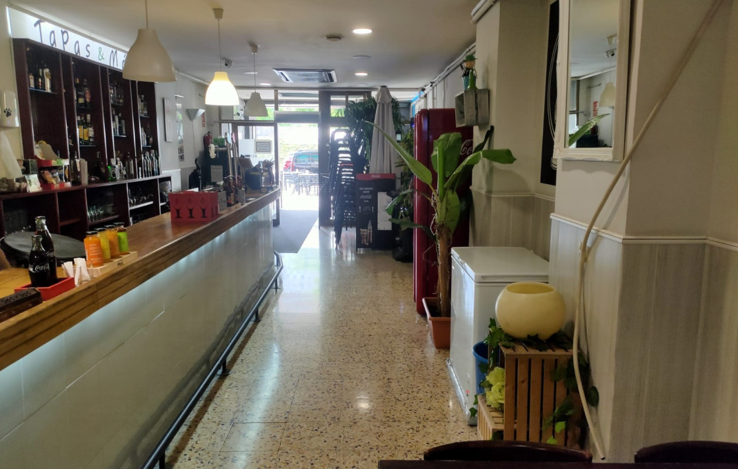 Traspaso - Restaurante -
Santa Coloma