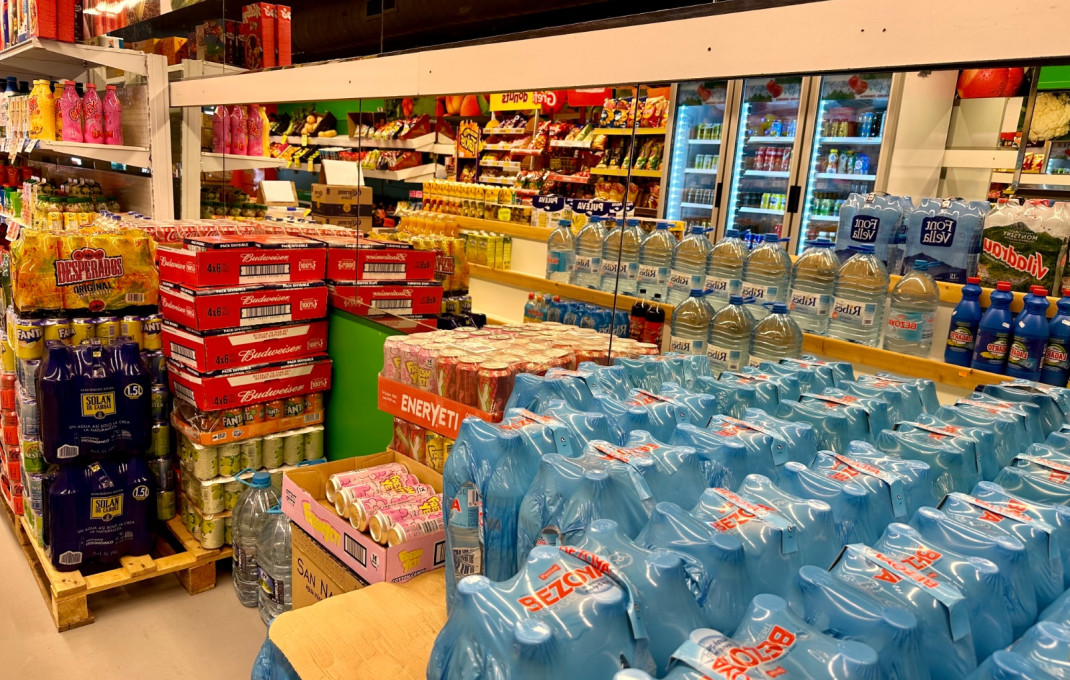 Transfer - Food store -
Cornella de Llobregat - Centro