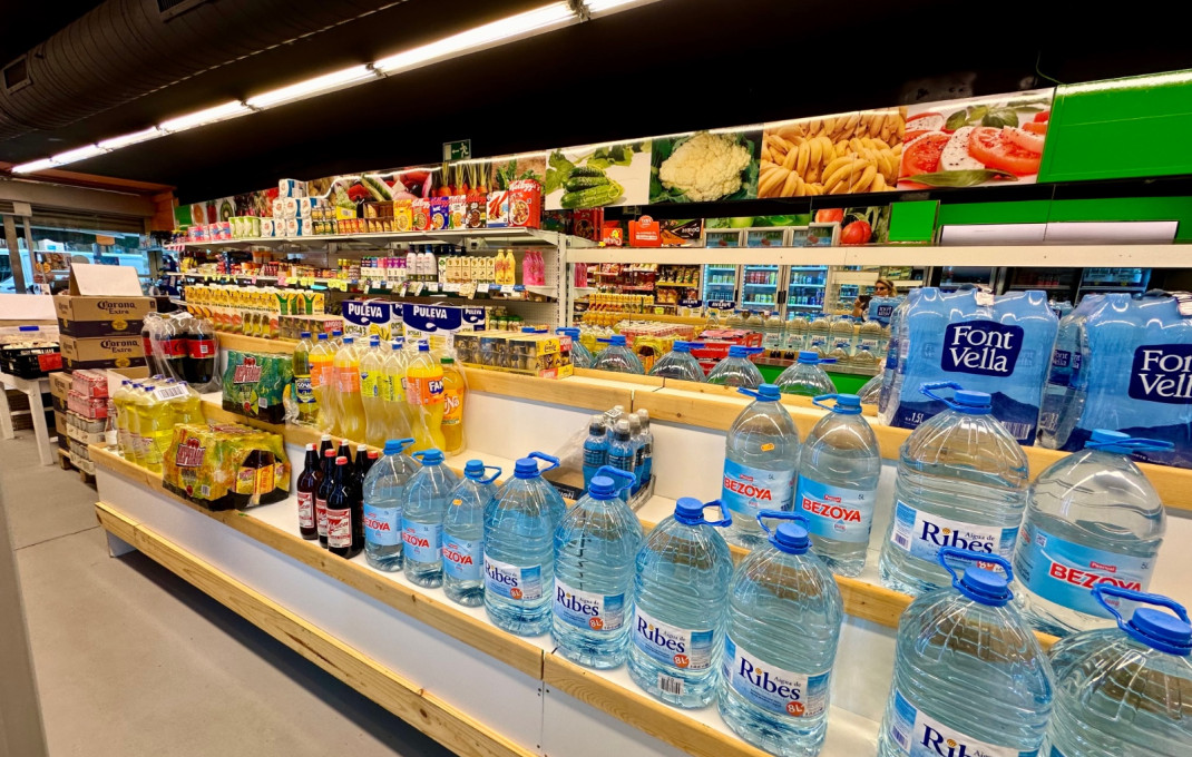 Transfer - Food store -
Cornella de Llobregat - Centro