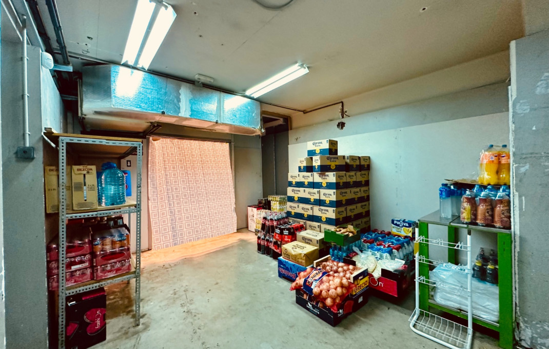 Transfert - magasin d'alimentation -
Cornella de Llobregat - Centro