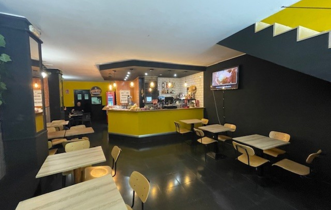 Transfer - Bar Restaurante -
Barcelona - Sant Martí