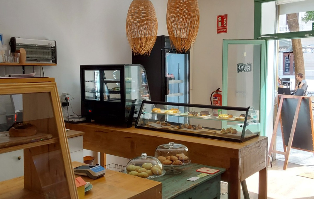 Traspaso - Obradores y/o Panaderias -
Sabadell