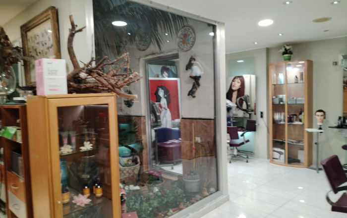 Traspaso - Peluquerias y Estetica -
Barcelona - Eixample Derecho