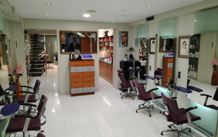 Transfert - Peluquerias y Estetica -
Barcelona - Eixample Derecho