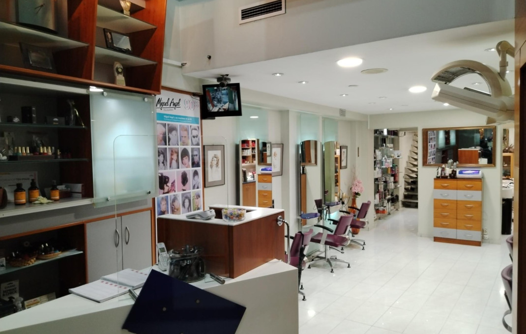 Transfert - Peluquerias y Estetica -
Barcelona - Eixample Derecho