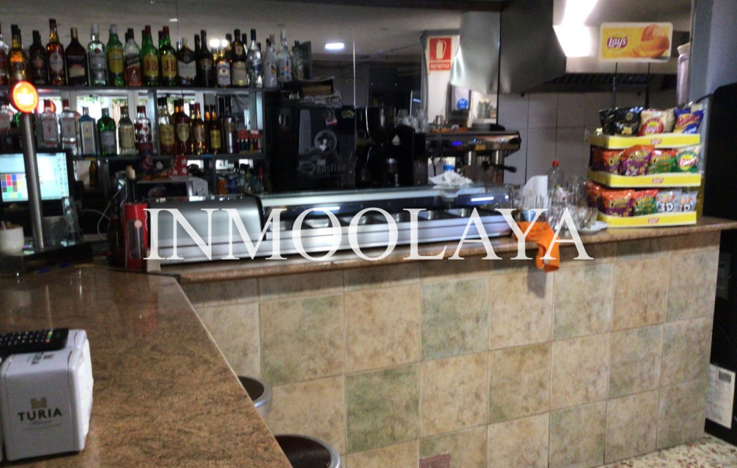 Traspaso - Bar-Cafeteria -
L'Hospitalet de Llobregat