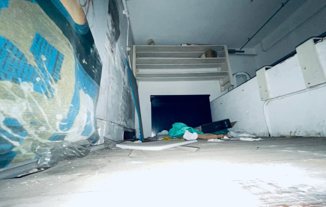 Alquiler - Local comercial -
Barcelona - Gràcia