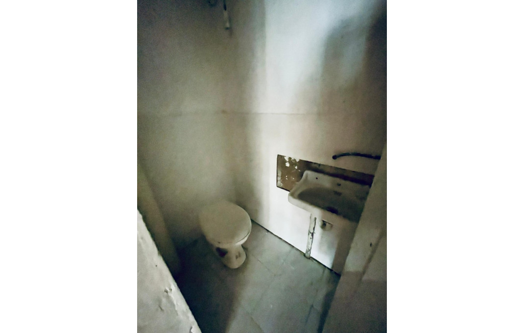 Alquiler - Local comercial -
Barcelona - Gràcia