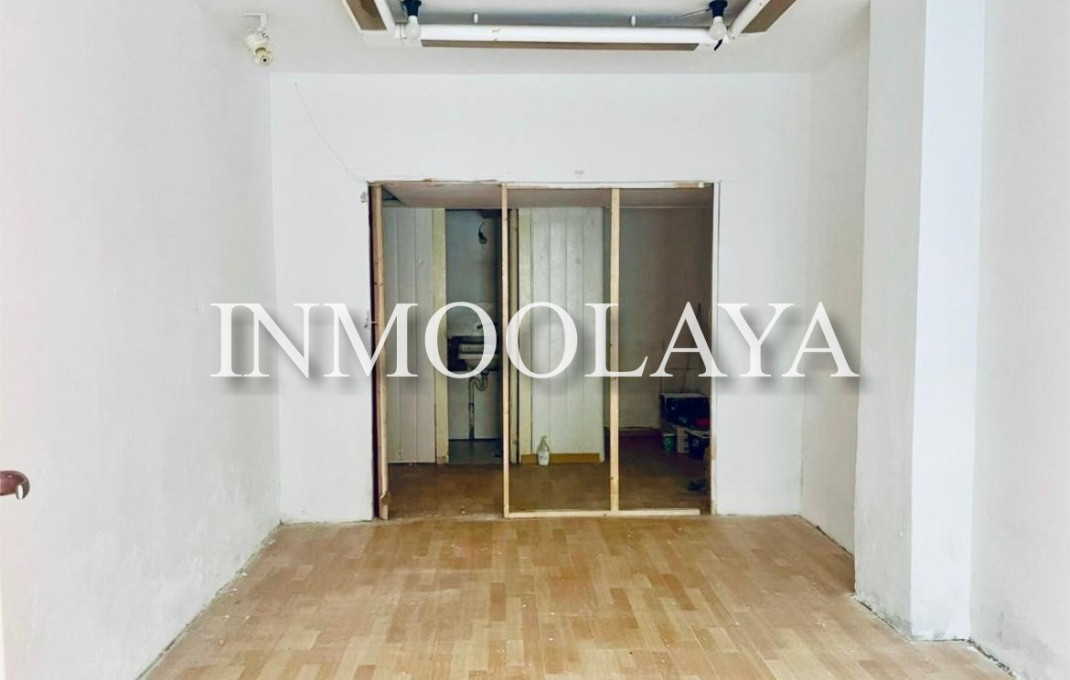 Alquiler - Local comercial -
Barcelona - Gràcia