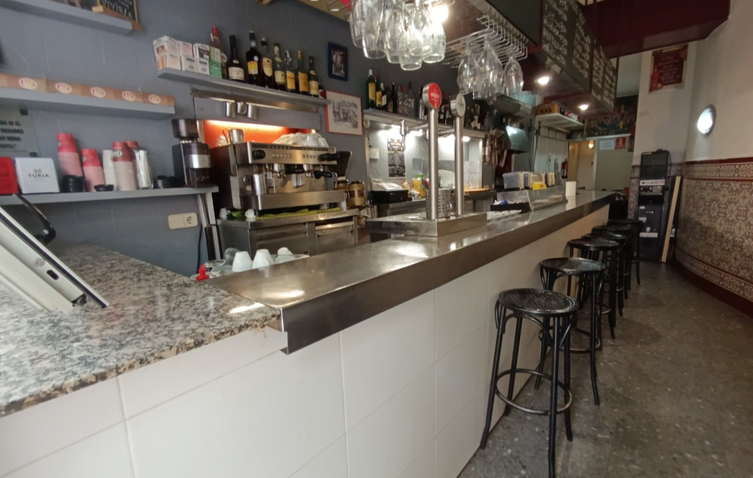 Transfert - Bar-Cafeteria -
Barcelona - Sarria-Sant Gervasi