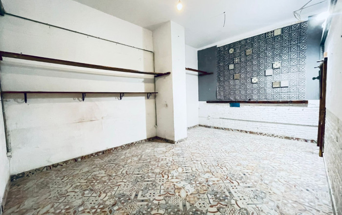 Rental - Local comercial -
Barcelona - Eixample Derecho