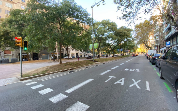 Transfert - Bar Restaurante -
Barcelona - La Nova Esquerra De L´ Eixample