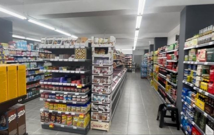 Transfert - magasin d'alimentation -
Girona