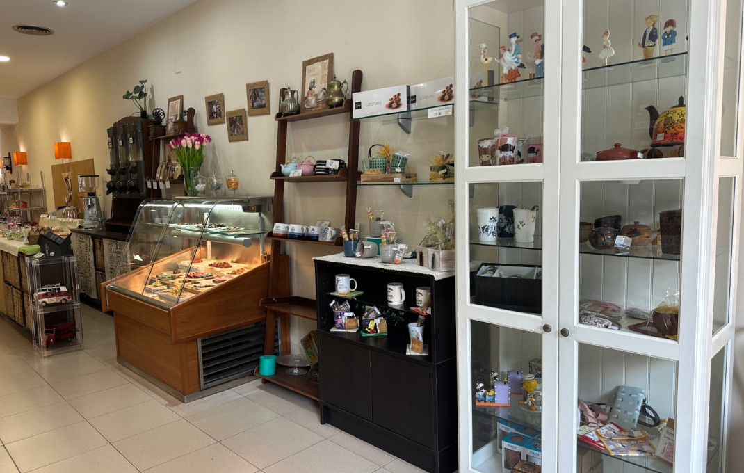 Traspaso - Tienda Alimentacion  -
Barcelona - Sants