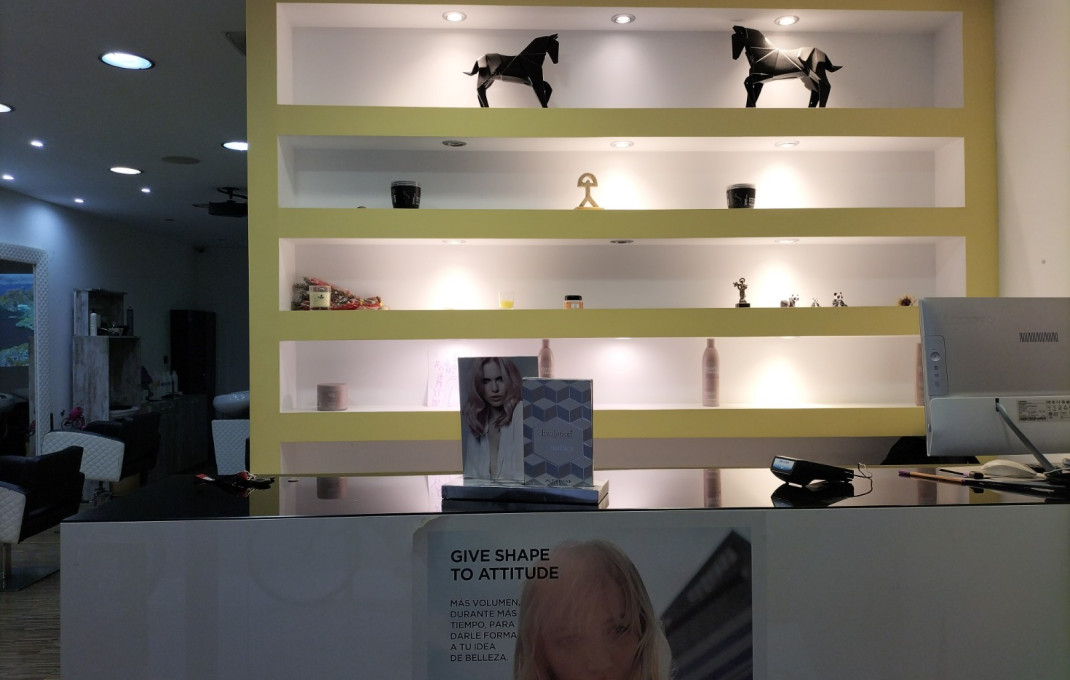 Transfert - Peluquerias y Estetica -
Barcelona - Sants