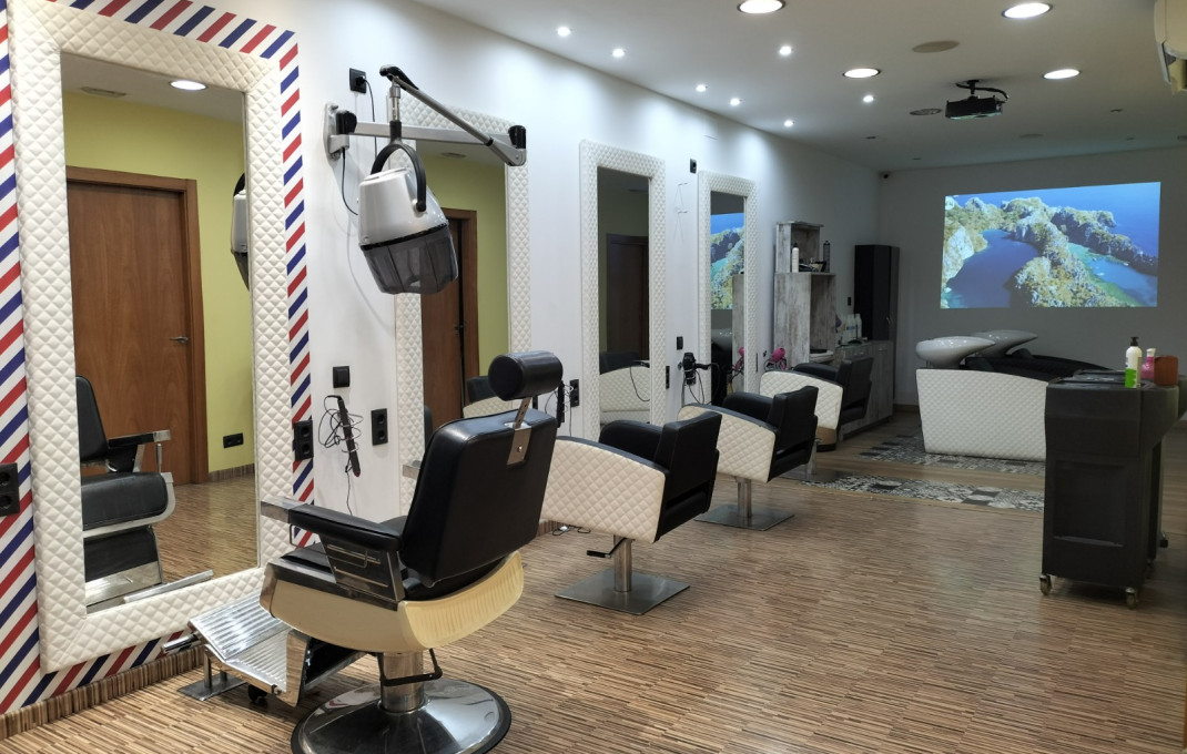 Transfert - Peluquerias y Estetica -
Barcelona - Sants