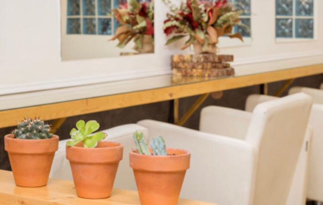 Traspaso - Peluquerias y Estetica -
Barcelona - Sant Gervaci