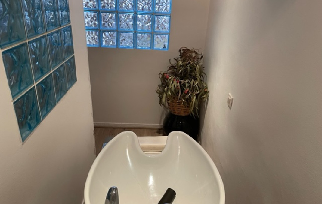 Traspaso - Peluquerias y Estetica -
Barcelona - Sant Gervaci