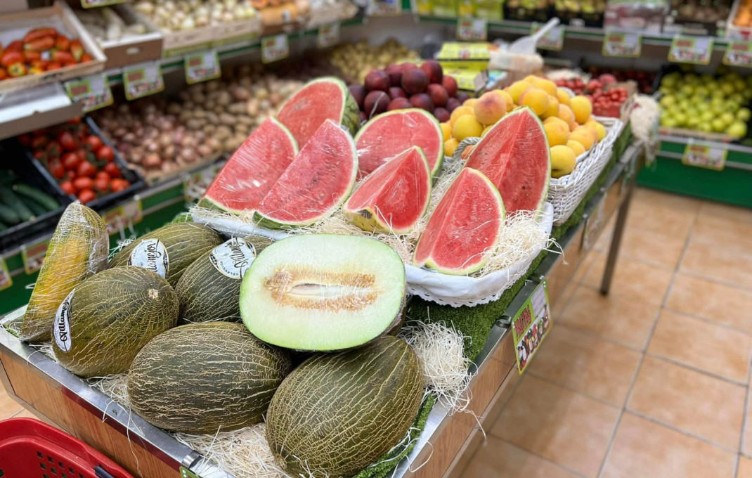 Traspaso - Frutería -
Barcelona - Sants