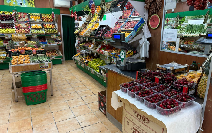 Traspaso - Frutería -
Barcelona - Sants