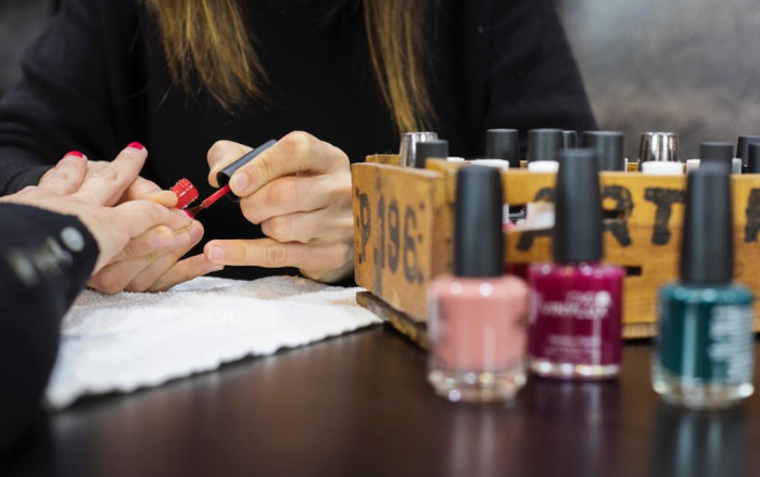 Traspaso - Peluquerias y Estetica -
Barcelona - Sant Gervaci