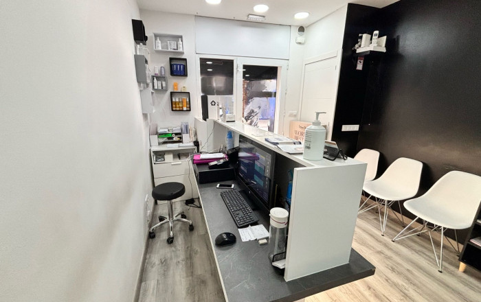 Transfert - Peluquerias y Estetica -
Barcelona - Sarria-Sant Gervasi