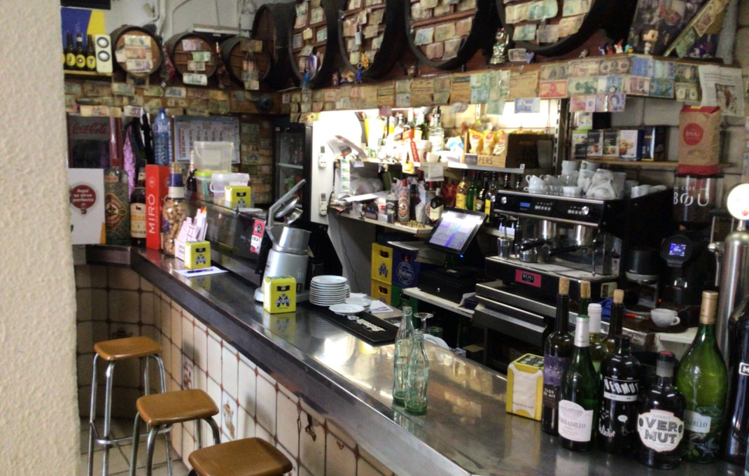 Transfert - Bar-Cafeteria -
Barcelona - Zona Franca