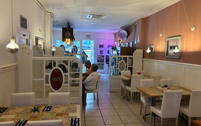 Transfer - Bar Restaurante -
Barcelona - Poble Sec-montjuïc
