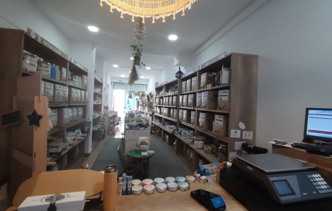 Traspaso - Tiendas -
Mataró